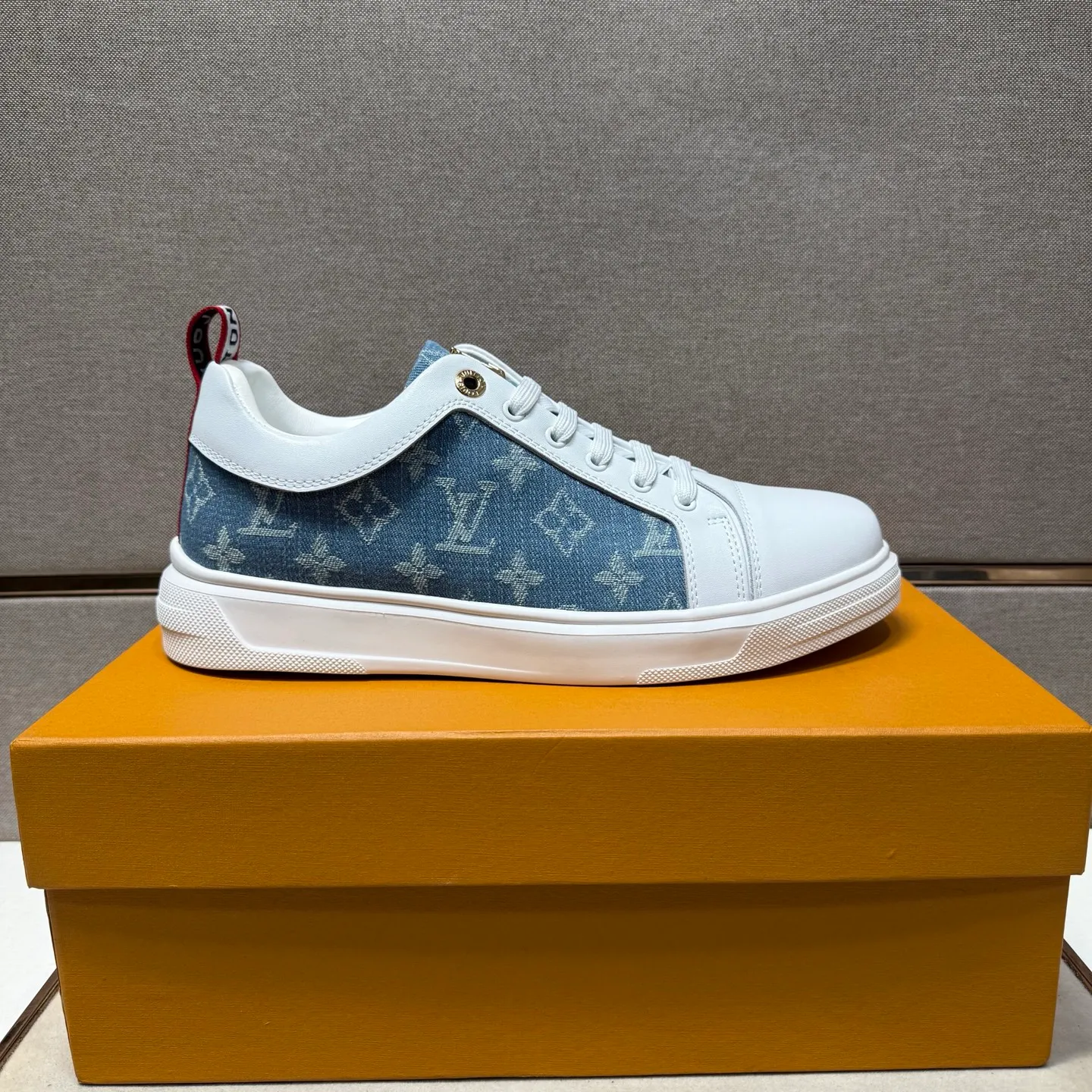 ⬛️Men's shoes 💰p400 [LV～] Men's casual shoes 2025z cabinet sales simultaneously 🔶Size: 38-44#️⃣ 🔷3 colors🔜The upper is made of multi-material splicing ➕Genuine leather lining, comfortable and breathable, sole: original comfortable and wear-resistant outsole, ⚠️real thing📱photographed🎬real thing is better📢📢📢